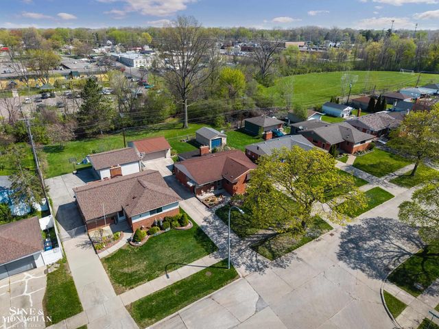 28300 MacKenzie Drive, Westland, MI 48185