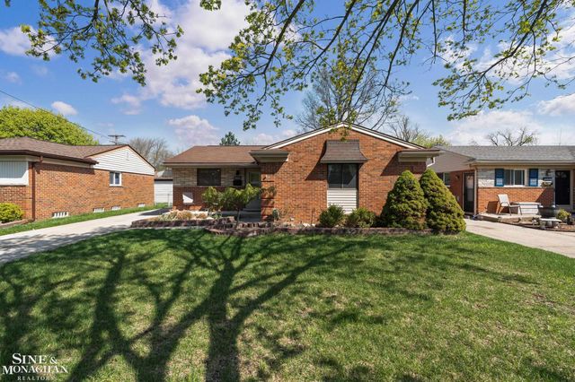 28300 MacKenzie Drive, Westland, MI 48185