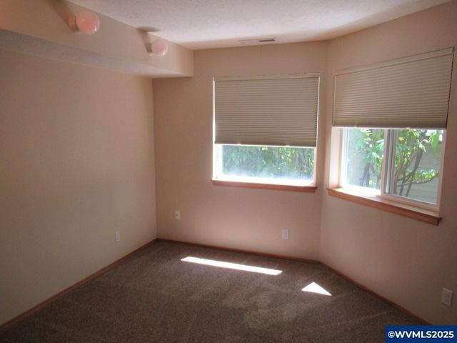 2572 & 2574 Arroyo Ridge Ct NW, Salem, OR 97304