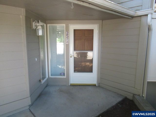 2572 & 2574 Arroyo Ridge Ct NW, Salem, OR 97304