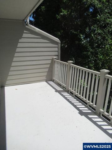 2572 & 2574 Arroyo Ridge Ct NW, Salem, OR 97304