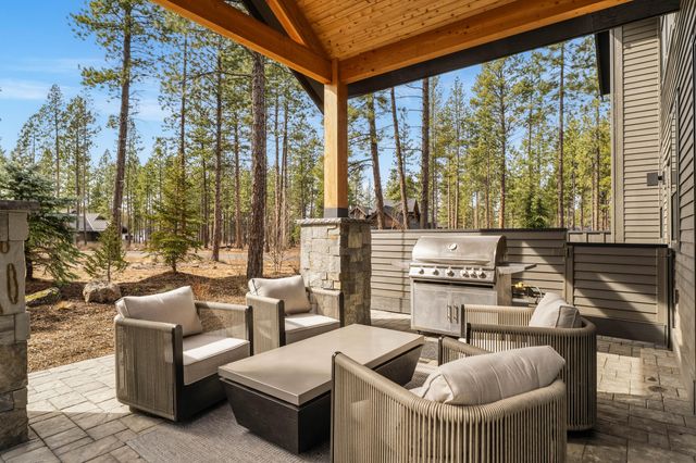 56350 Mirror Rock Loop 360, Bend, OR 97707