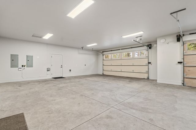 56350 Mirror Rock Loop 360, Bend, OR 97707