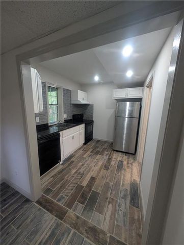 656 River Bend Drive, Jonesboro, GA 30238