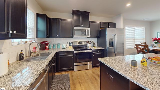 410 Hargrove Court, Greenville, SC 29617