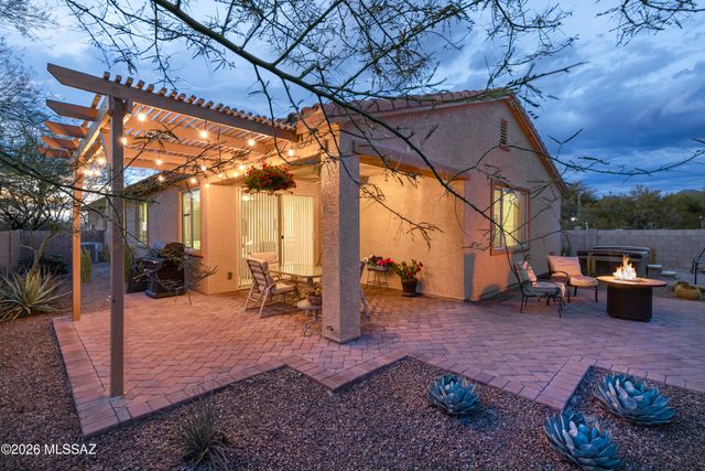 12228 N Golden Mirror Drive, Marana, AZ 85658