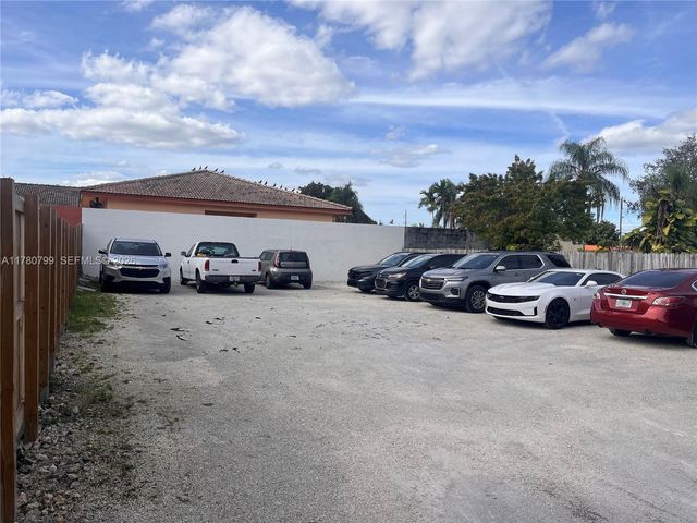 2228 SW 67th Avenue, Miami, FL 33155