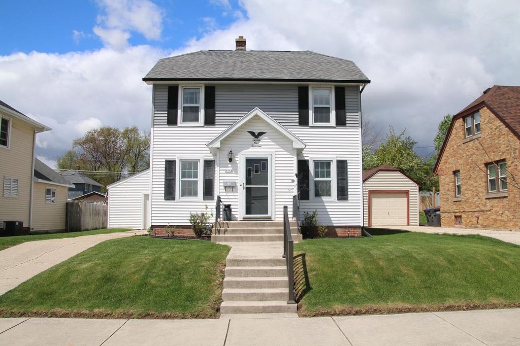 2114 N 19th STREET, Sheboygan, WI 53081