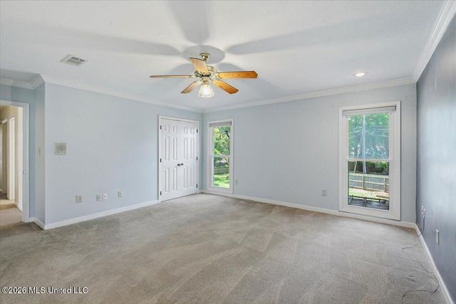 15 S Crownpointe Drive, Jackson, MS 39211