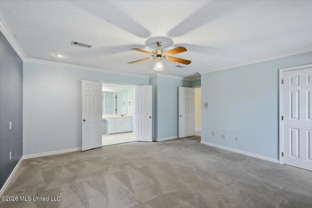15 S Crownpointe Drive, Jackson, MS 39211