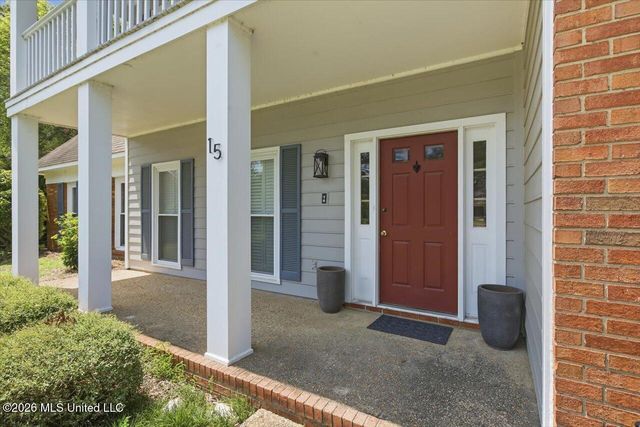 15 S Crownpointe Drive, Jackson, MS 39211