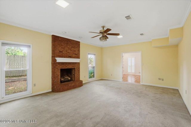 15 S Crownpointe Drive, Jackson, MS 39211