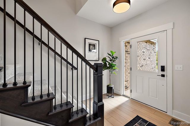 29096 Myles Andrew Drive, South Lyon, MI 48178