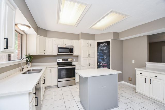 2331 Wren Meadow Road, Richmond, TX 77406