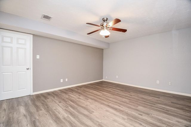 2331 Wren Meadow Road, Richmond, TX 77406