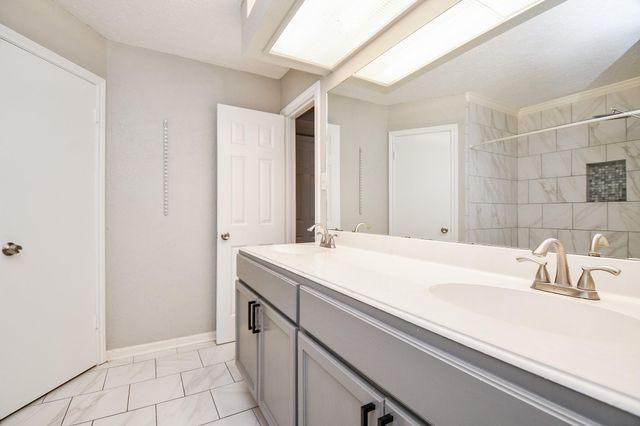 2331 Wren Meadow Road, Richmond, TX 77406