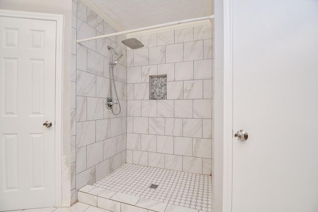 2331 Wren Meadow Road, Richmond, TX 77406