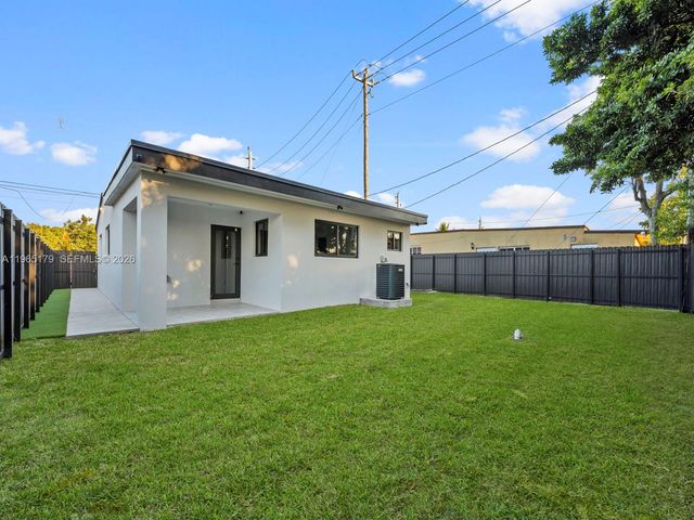 3620 SW 92nd Avenue, Miami, FL 33165