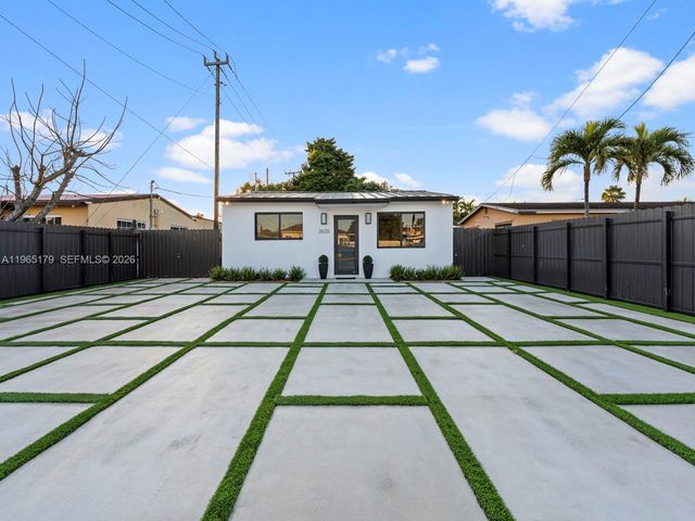 3620 SW 92nd Avenue, Miami, FL 33165