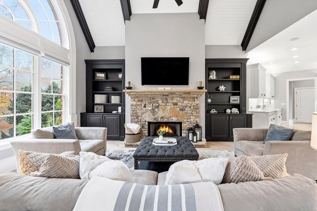 170 Golf Link Vw, Milton, GA 30004