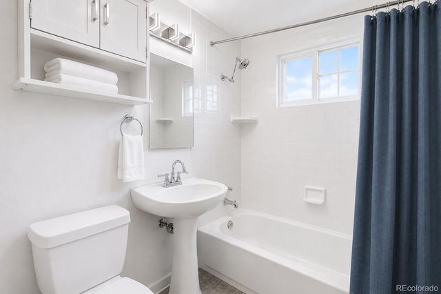 6235 W 46th Avenue, Wheat Ridge, CO 80033