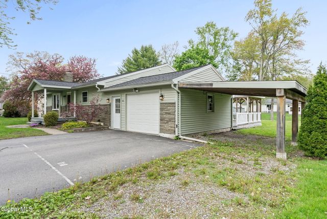 16 Ridgewood Lane, Glenville, NY 12302