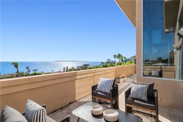 10 N. Stonington Road, Laguna Beach, CA 92651