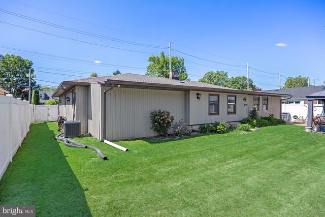 204 NICHOLSON RD, Mount Ephraim, NJ 08059