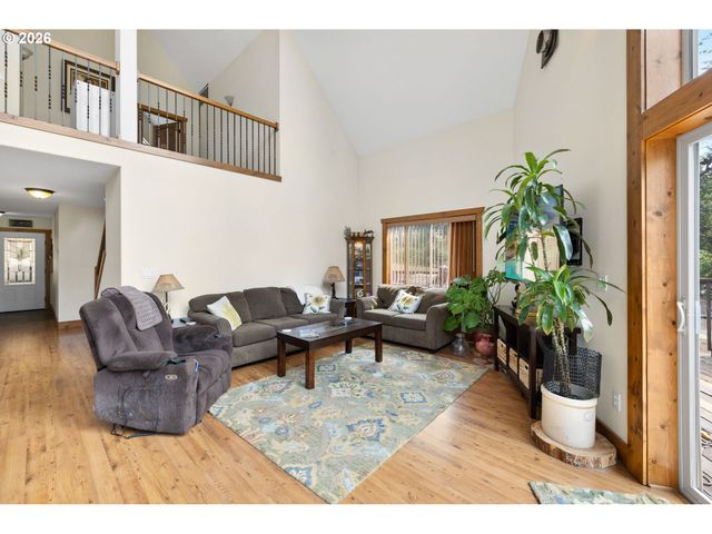 30524 Ne 10TH St, Washougal, WA 98671
