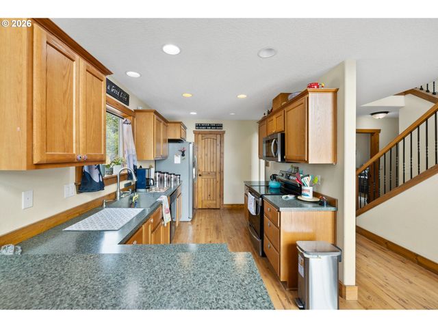 30524 Ne 10TH St, Washougal, WA 98671