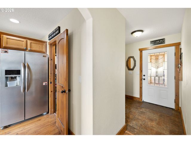30524 Ne 10TH St, Washougal, WA 98671