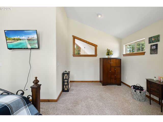 30524 Ne 10TH St, Washougal, WA 98671