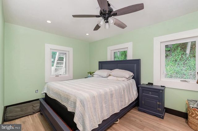 28 W WILLOW TERRACE DRIVE, Mechanicsburg, PA 17050