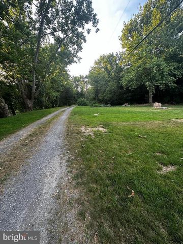 28 W WILLOW TERRACE DRIVE, Mechanicsburg, PA 17050