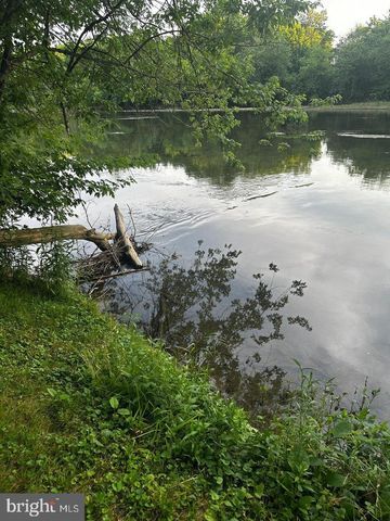 28 W WILLOW TERRACE DRIVE, Mechanicsburg, PA 17050