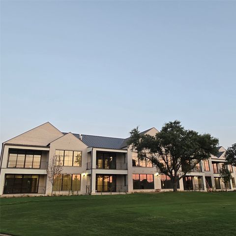340 N O Connor Ridge Boulevard 11, Irving, TX 75038