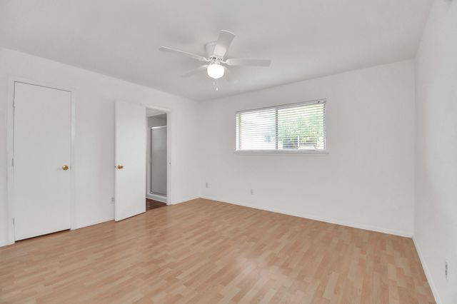 530 Westshire Drive, Houston, TX 77013