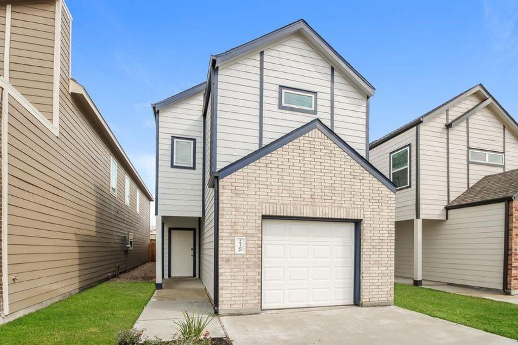 15300 Estrella East, Houston, TX 77073