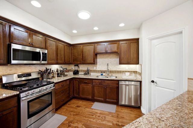 4063 Lamont Street, San Diego, CA 92109