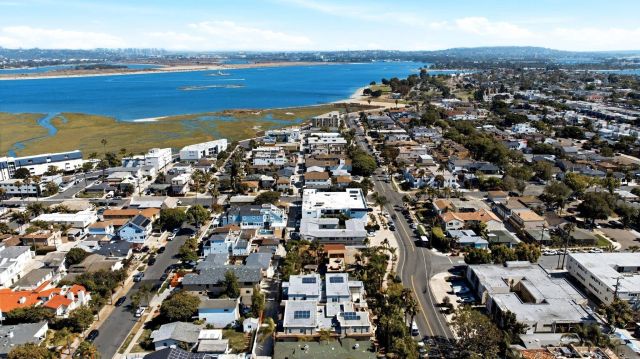 4063 Lamont Street, San Diego, CA 92109