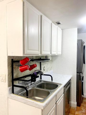 10234 Twin Lakes Drive 16-D, Coral Springs, FL 33071