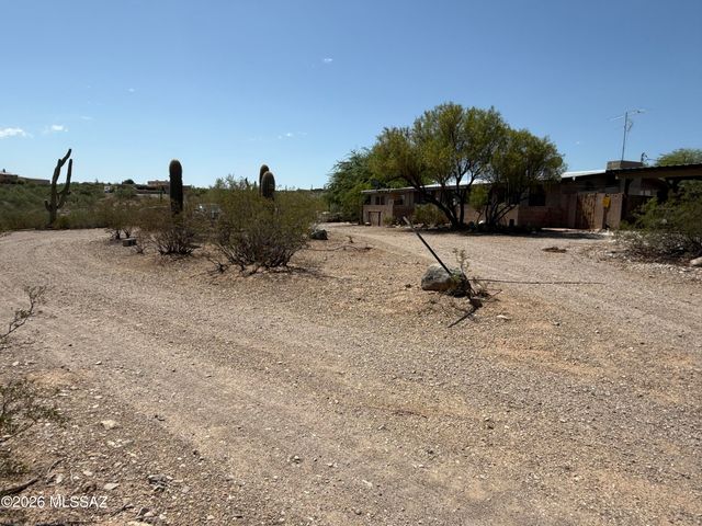 6260 N Desert Foothills Drive, Tucson, AZ 85743