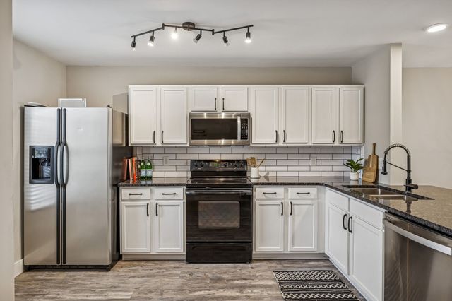 1002 Halifax Ln, Antioch, TN 37013