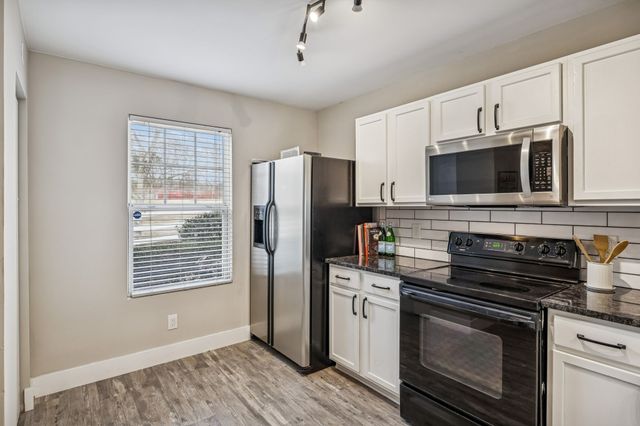 1002 Halifax Ln, Antioch, TN 37013
