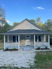 314 Ayers Drive, Harriman, TN 37748