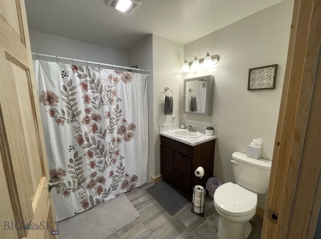 305 Spring Street A-D, Gardiner, MT 59030 photo 11