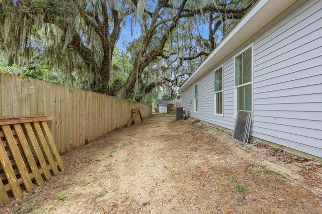 403 Bayview Dr., Georgetown, SC 29440