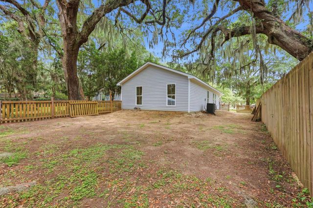 403 Bayview Dr., Georgetown, SC 29440