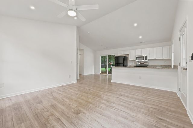 403 Bayview Dr., Georgetown, SC 29440
