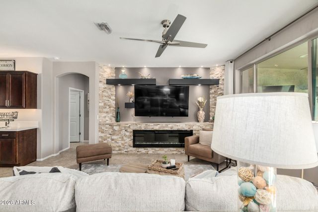 26443 W CAT BALUE Drive, Buckeye, AZ 85396